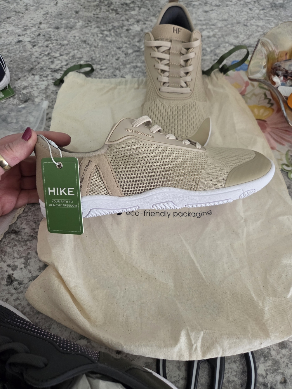 New HIKE Footwear Women’s Beige Knit Athletic Sneakers S, 9 - Picture 2 of 5